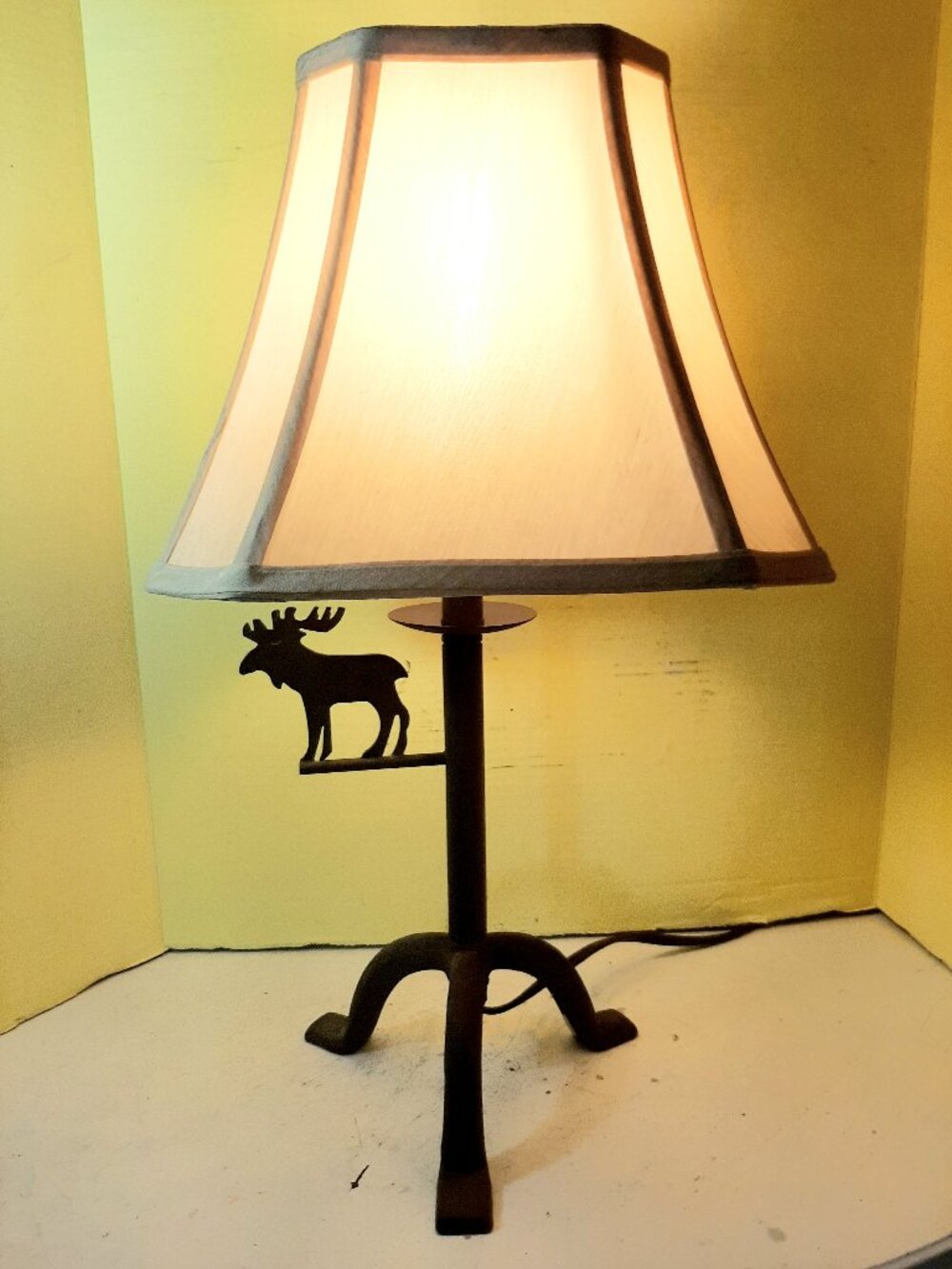 Wrought Iron Cottage Moose Lamp.